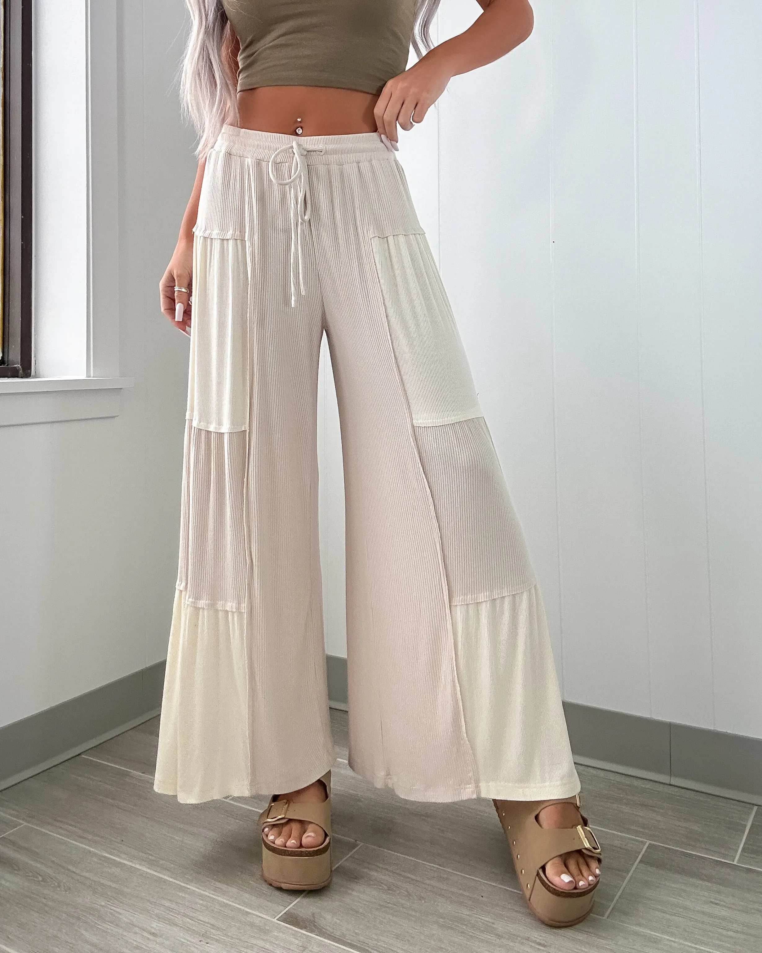 Flirty Feeling Colorblock Pants - Sand Beige