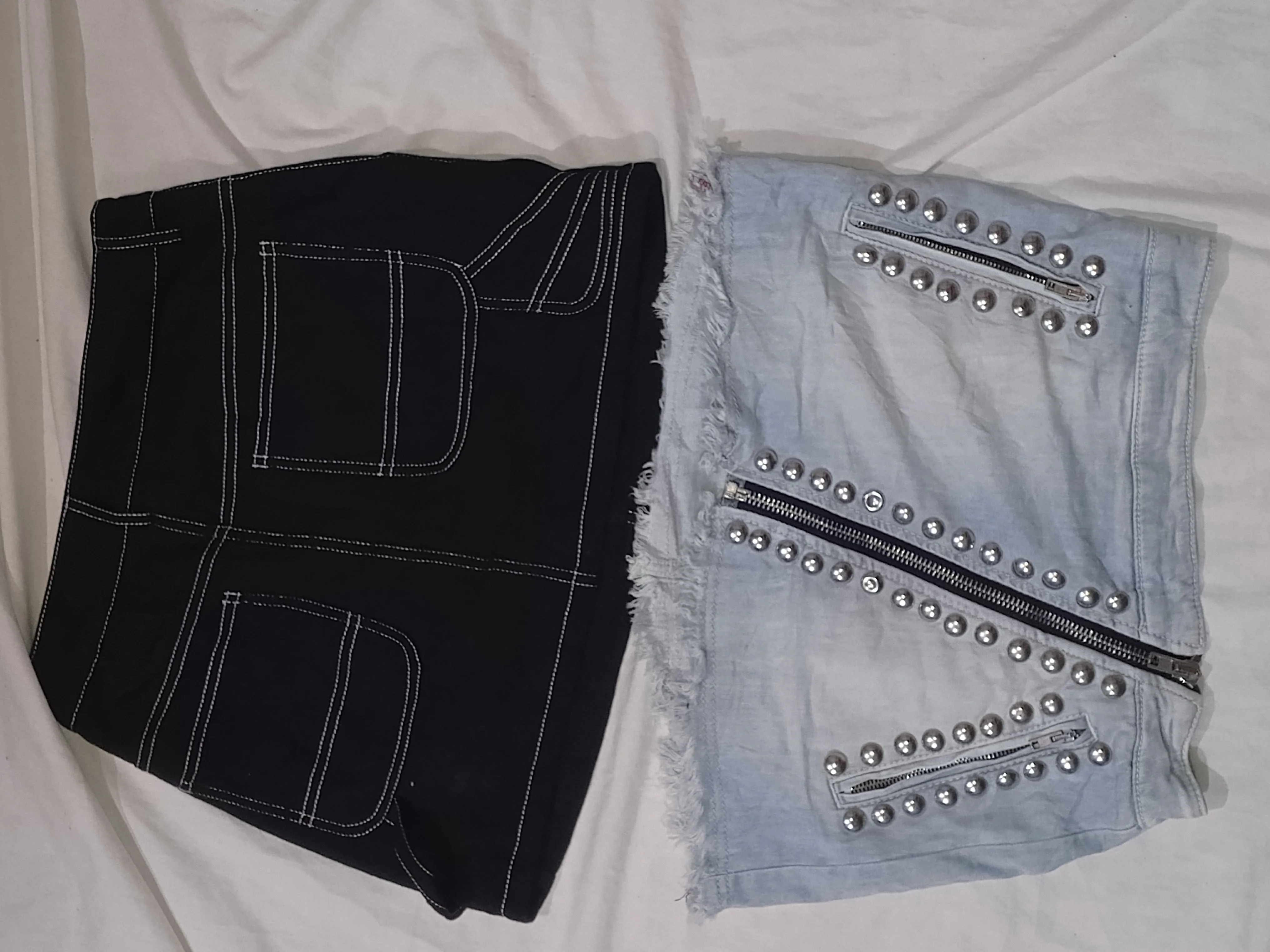 Id 28  Mini Skirts  american eagle denim co and other mix brand total 20