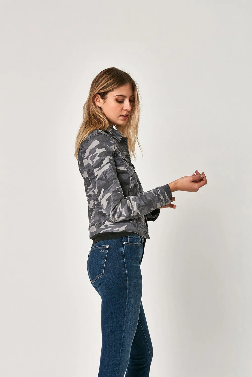 SAMANTHA JACKET IN GREY CAMO STR