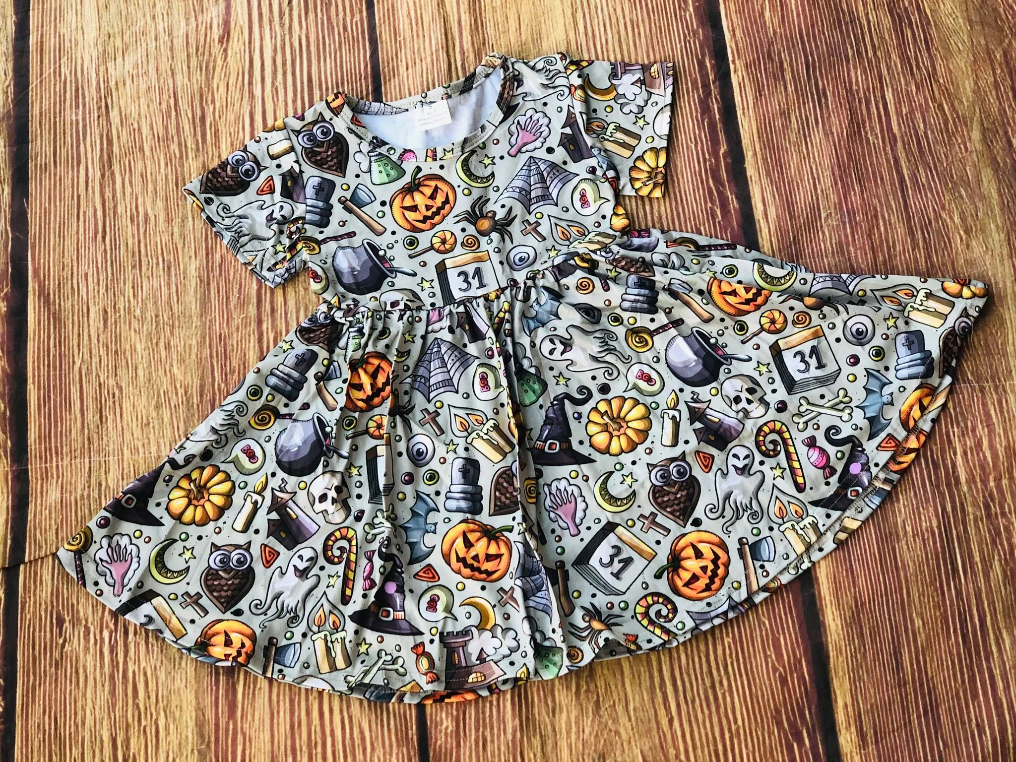 SPOOKY SHORT SLEEVES TWIRL DRESS